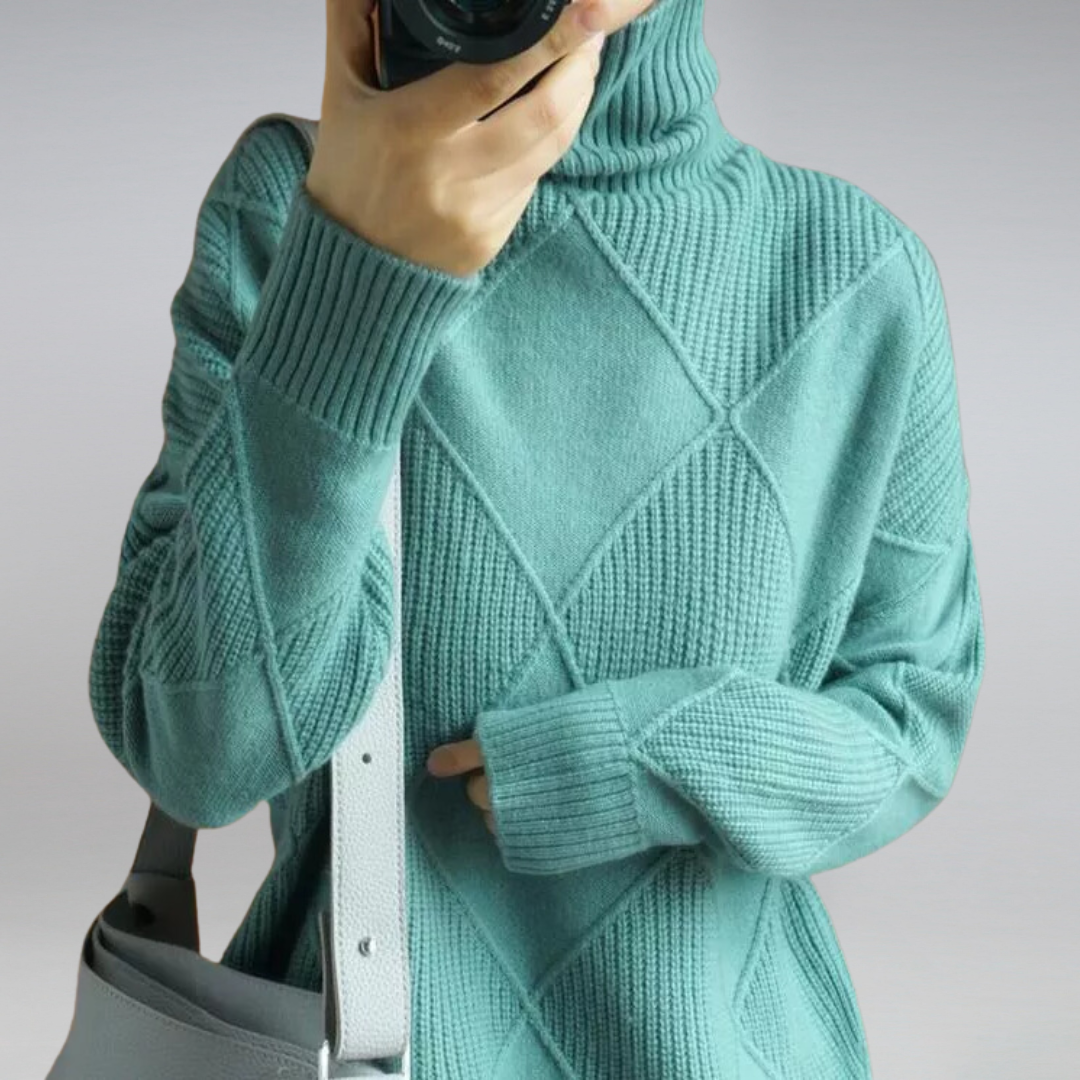 Elegant turtleneck knit sweater for winter Cozy for Women | Myla Élan