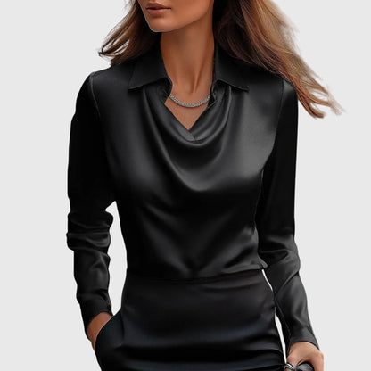 Pleated blouse with relaxed flowing silhouette | Brooklyn