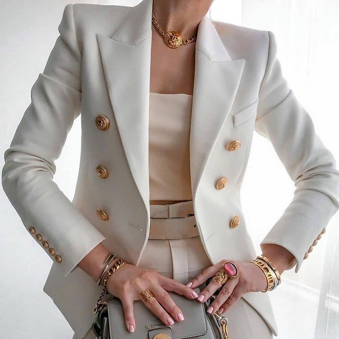 Timeless classic blazer for women | Valenne
