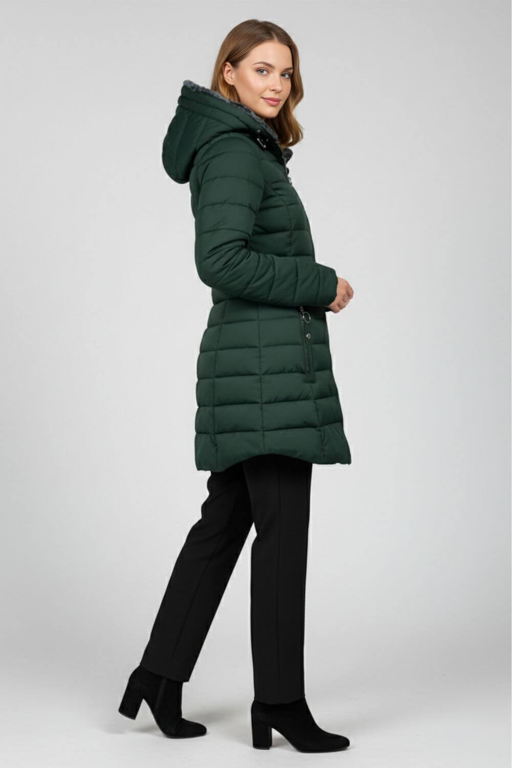 Long quilted puffer coat with high collar for women | Caurelle