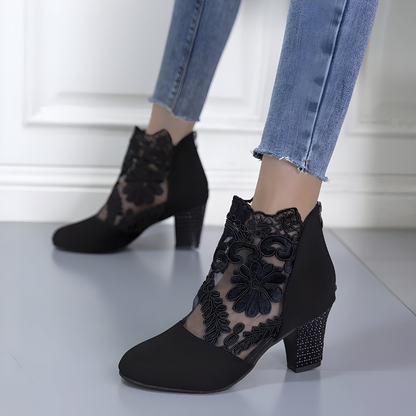 Ankle strap block heel shoes for women | Margarith