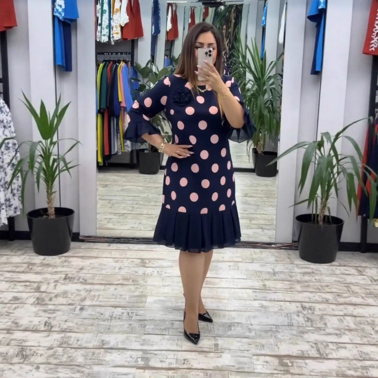 Pleated polka dot midi dress for women | Palerine