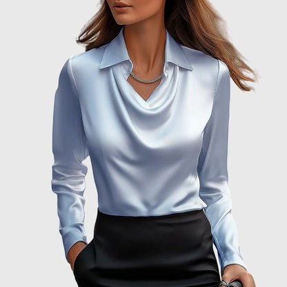 Pleated blouse with relaxed flowing silhouette | Brooklyn