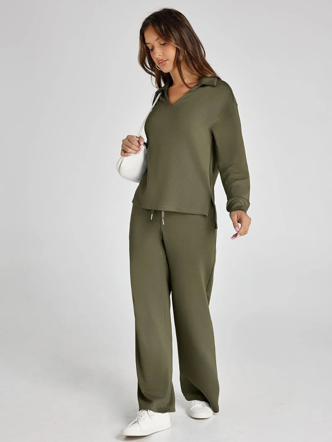 Cozy minimalist two-piece set for women | Elowyn