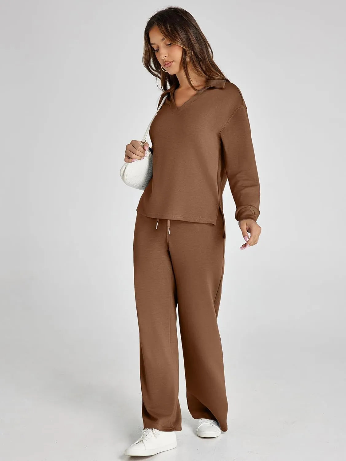 Cozy minimalist two-piece set for women | Elowyn