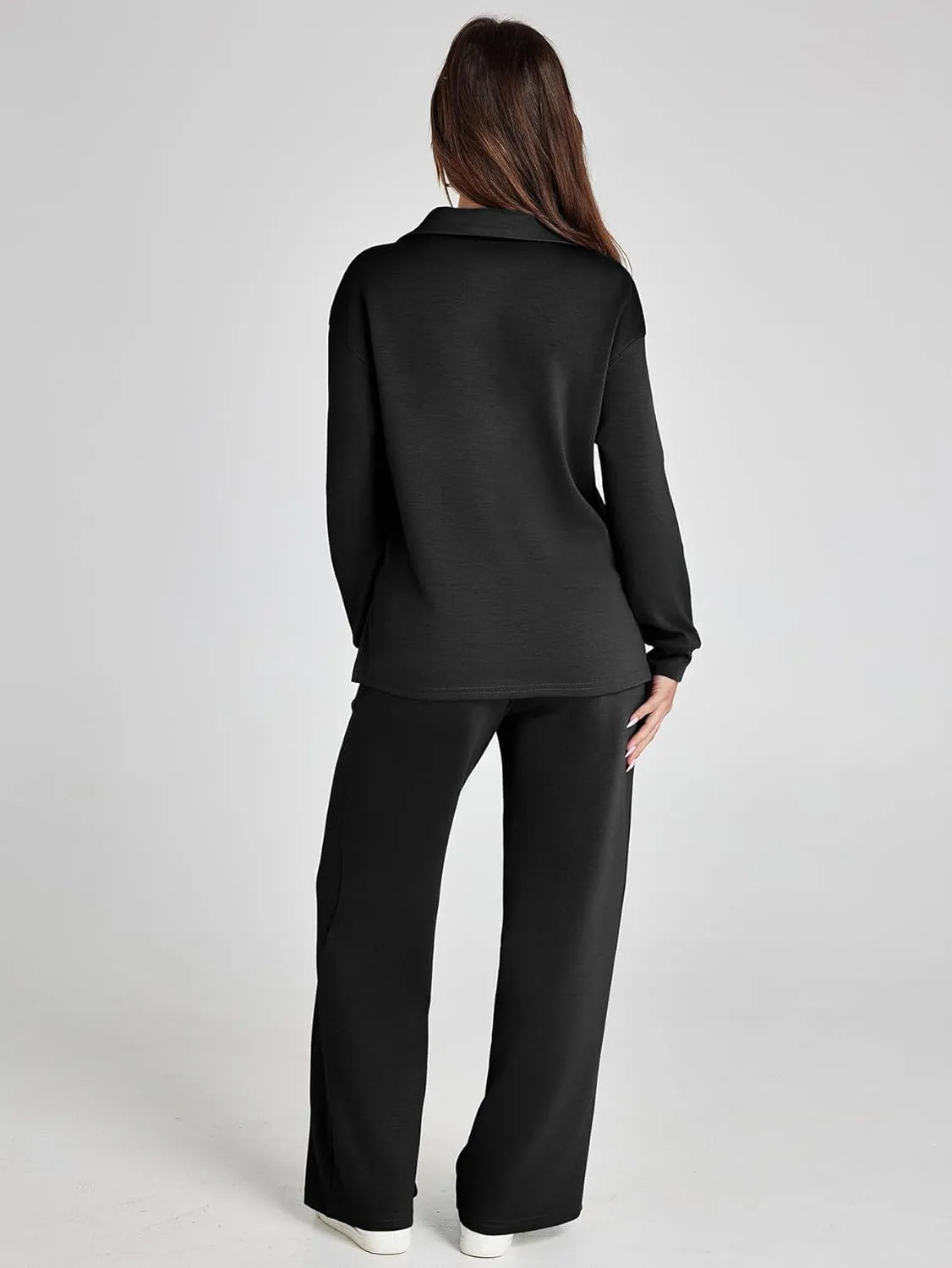 Cozy minimalist two-piece set for women | Elowyn