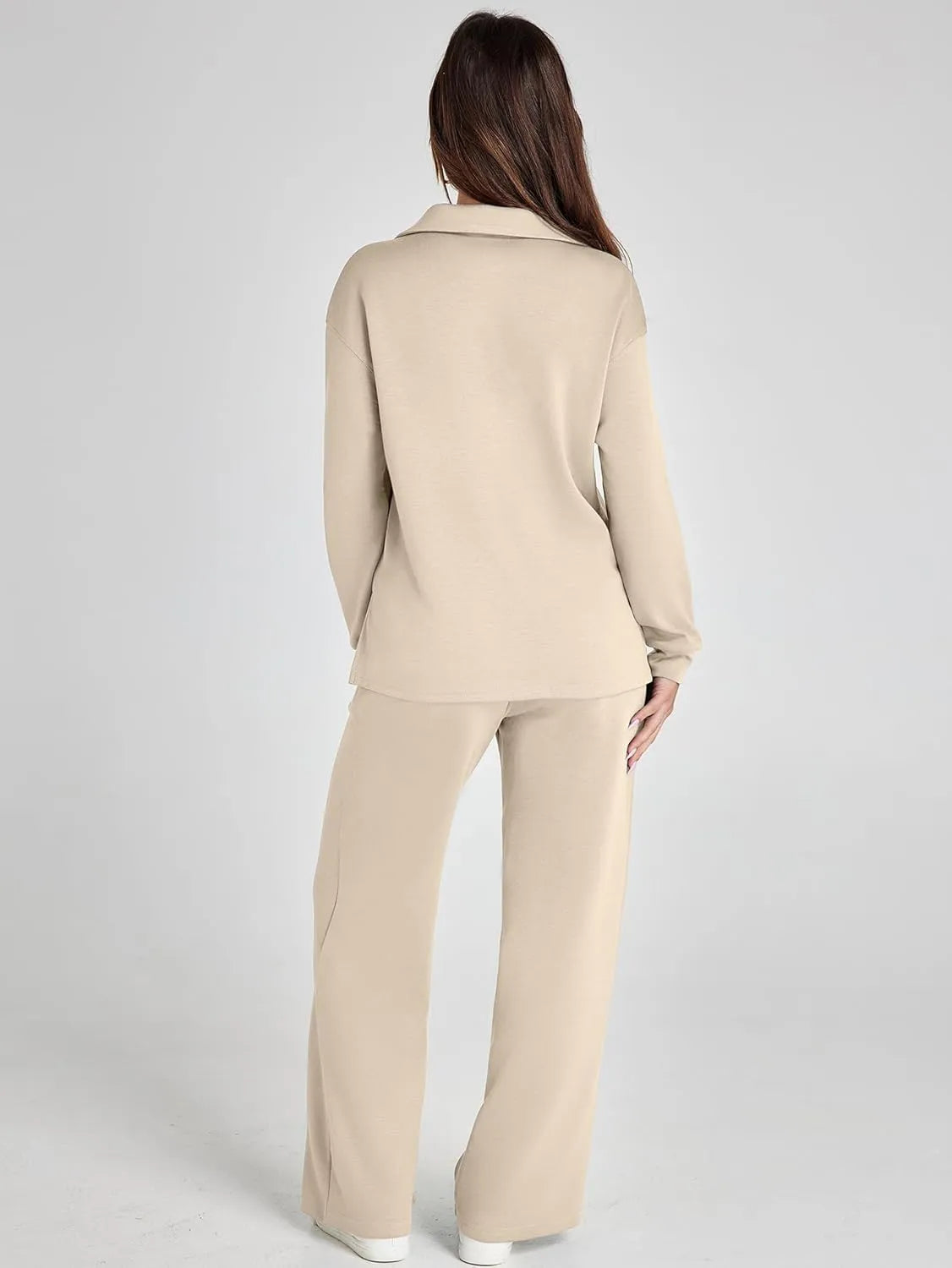 Cozy minimalist two-piece set for women | Elowyn
