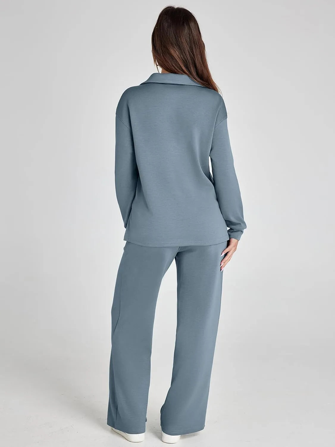 Cozy minimalist two-piece set for women | Elowyn