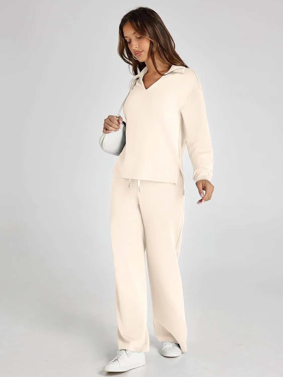 Cozy minimalist two-piece set for women | Elowyn