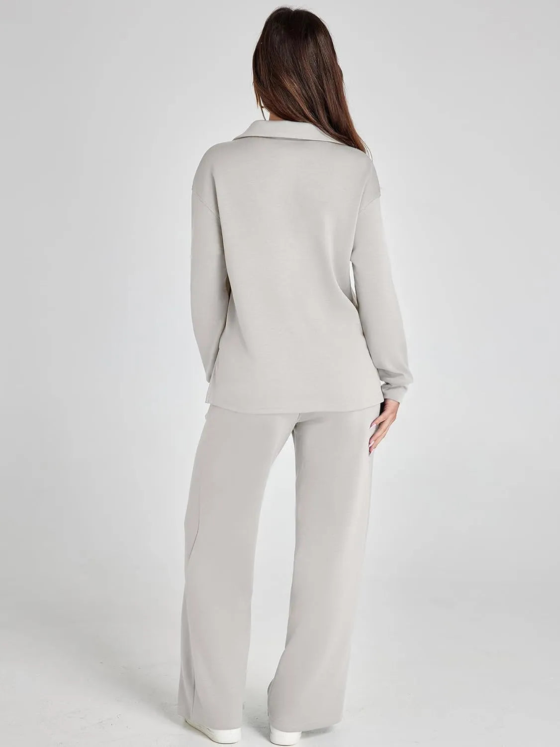 Cozy minimalist two-piece set for women | Elowyn