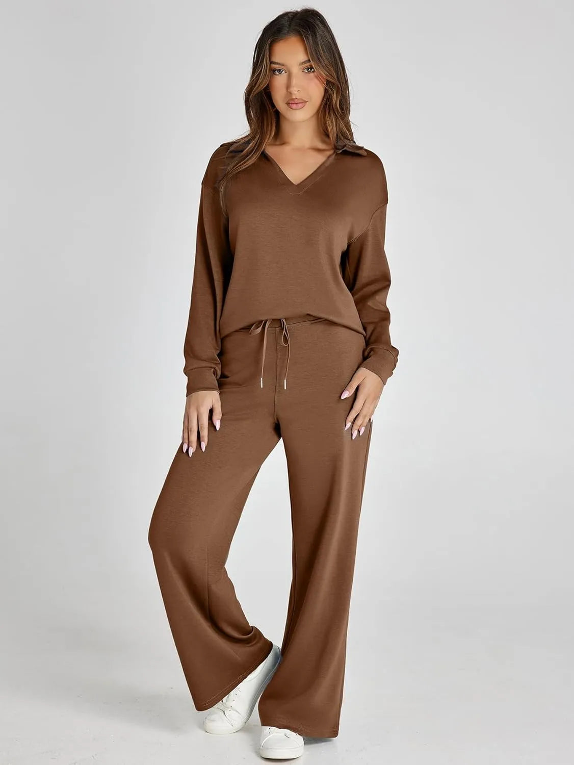 Cozy minimalist two-piece set for women | Elowyn