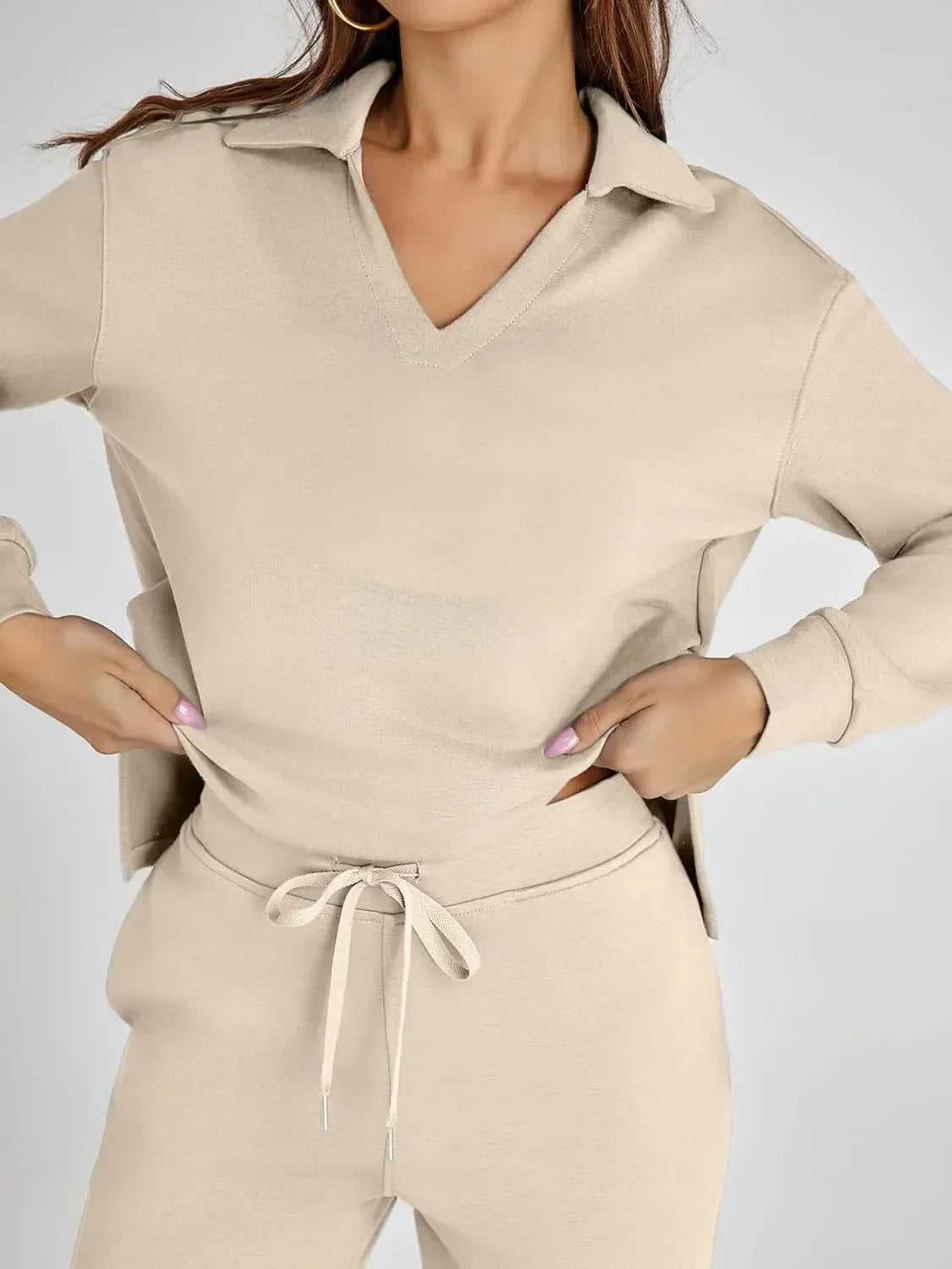 Cozy minimalist two-piece set for women | Elowyn