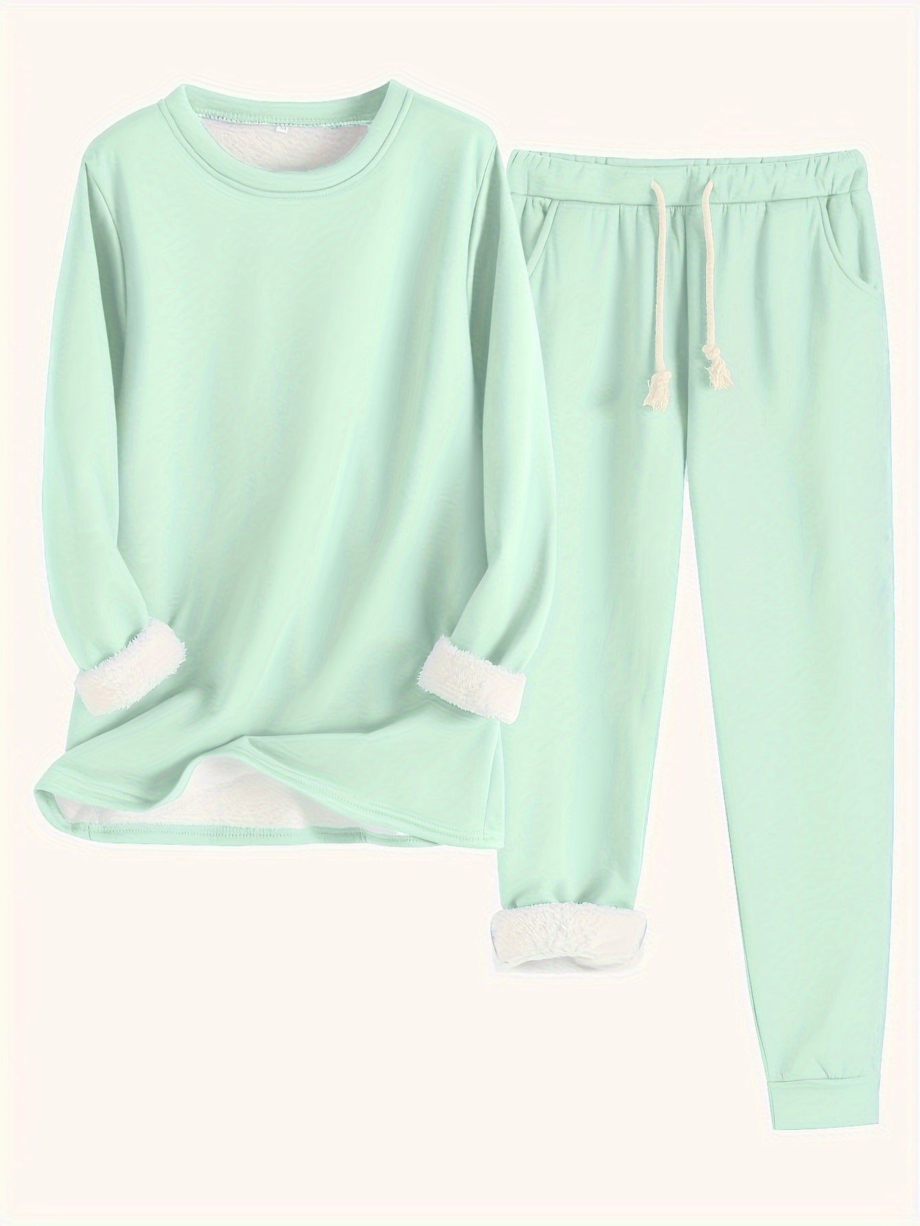 Relaxed two piece lounge set for women | Mireya