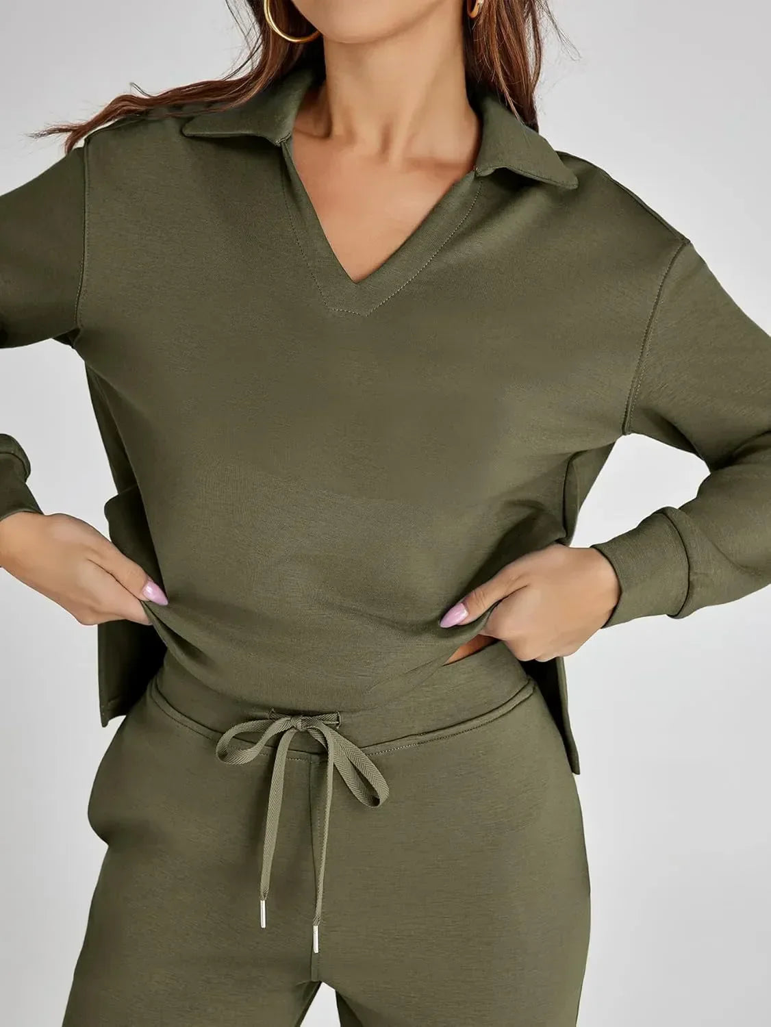 Cozy minimalist two-piece set for women | Elowyn