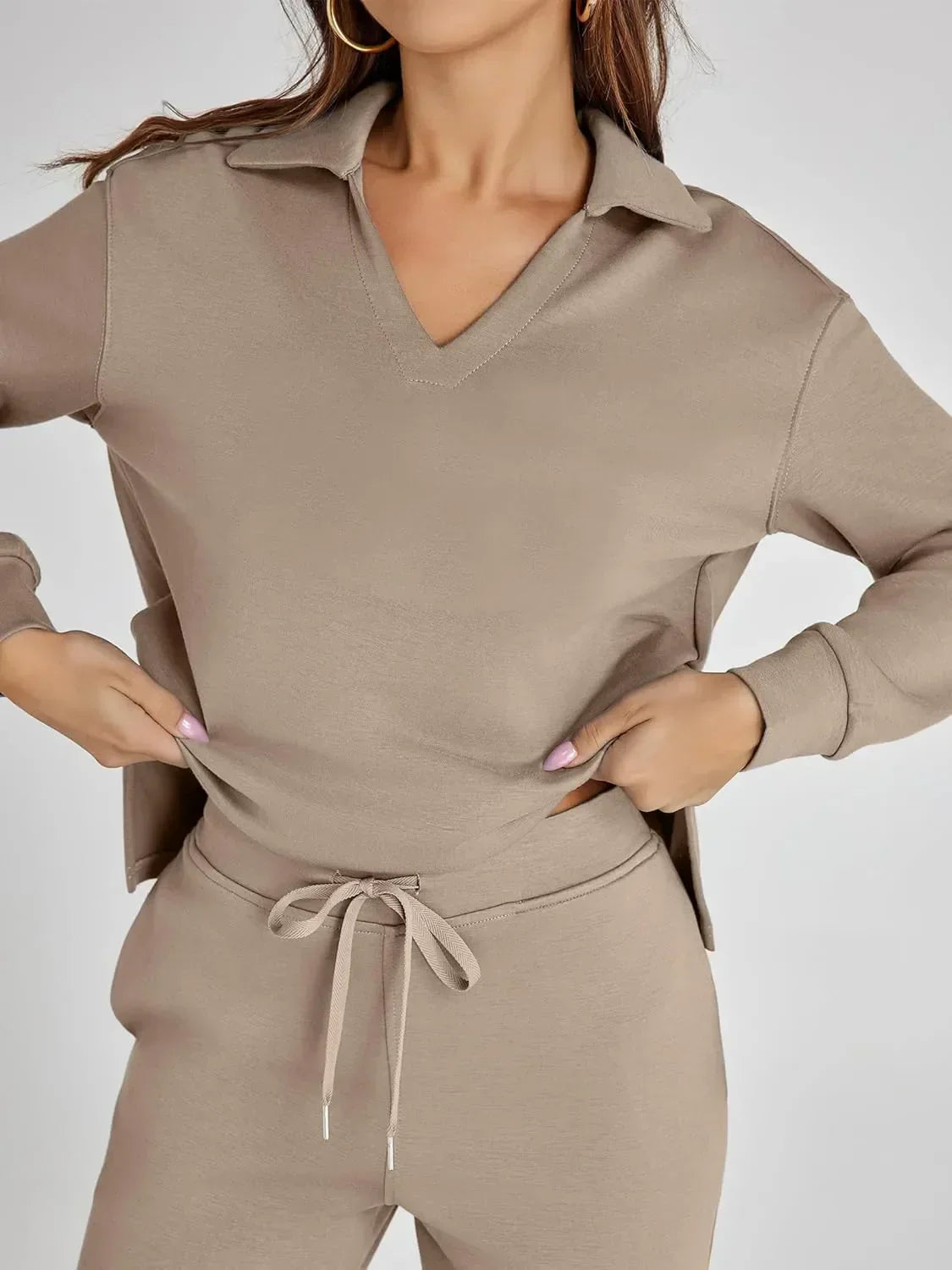 Cozy minimalist two-piece set for women | Elowyn