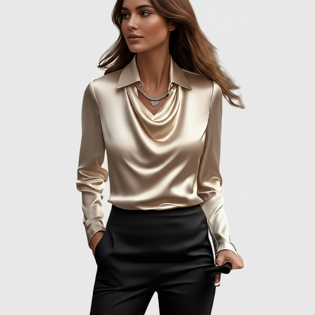 Pleated blouse with relaxed flowing silhouette | Brooklyn