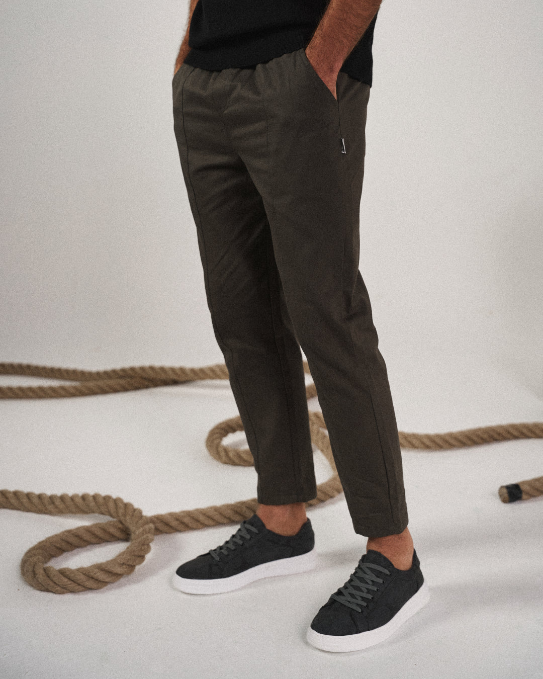 Tapered drawstring everyday joggers for men | Evan's Easywear -5