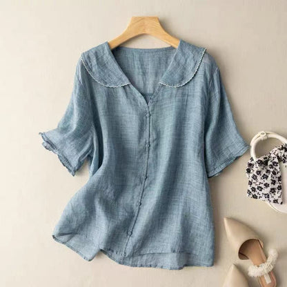 Blouse with scalloped collar and relaxed silhouette | Adèle
