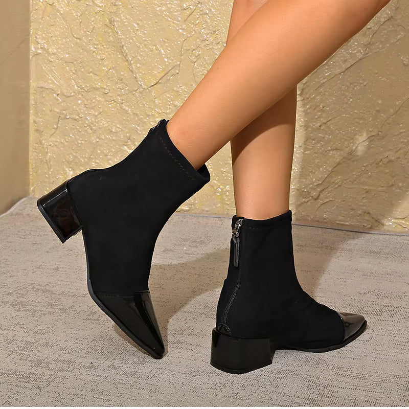 Elegant block heel ankle boots with glossy details Stylish for Women | Gracia Noir