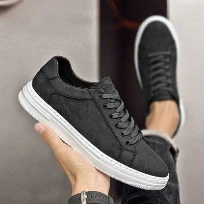 Textured leather everyday casual trainers for men | Canyon -3