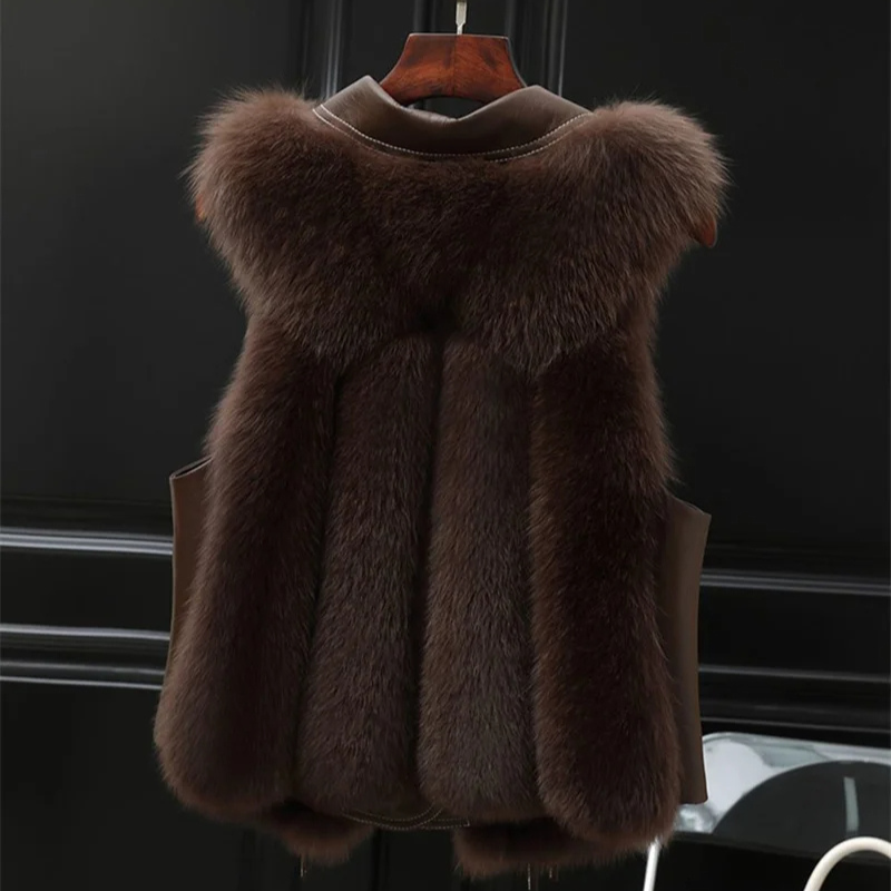Faux fur statement vest for women | Nereida