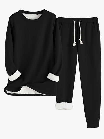 Relaxed two piece lounge set for women | Mireya