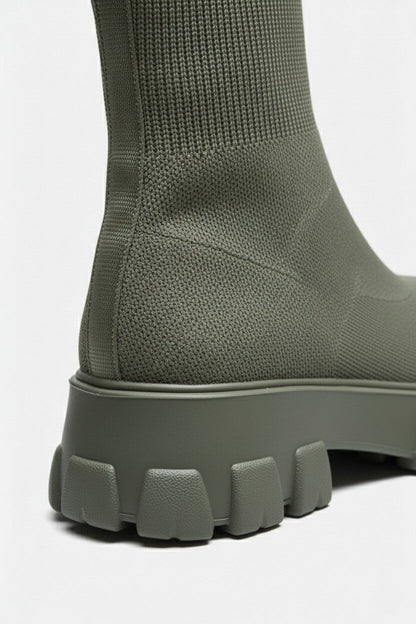 Platform ankle boots with round toe design for women | Caurelle