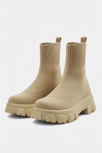 Platform ankle boots with round toe design for women | Caurelle