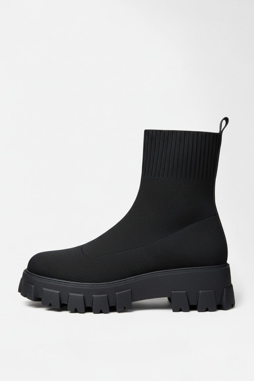 Platform ankle boots with round toe design for women | Caurelle