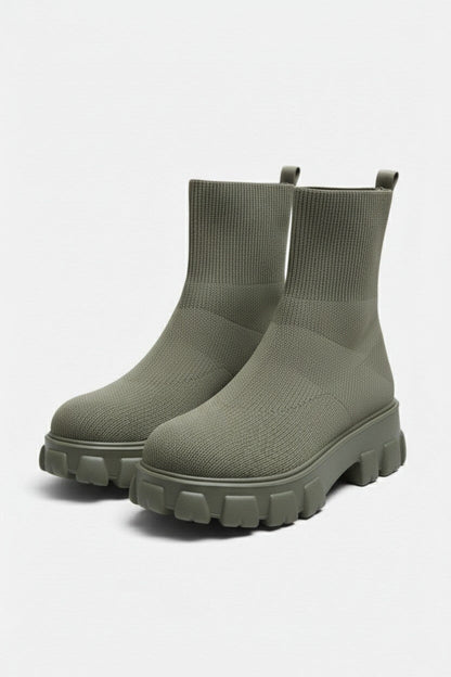 Platform ankle boots with round toe design for women | Caurelle