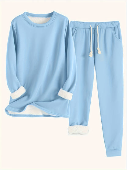 Relaxed two piece lounge set for women | Mireya