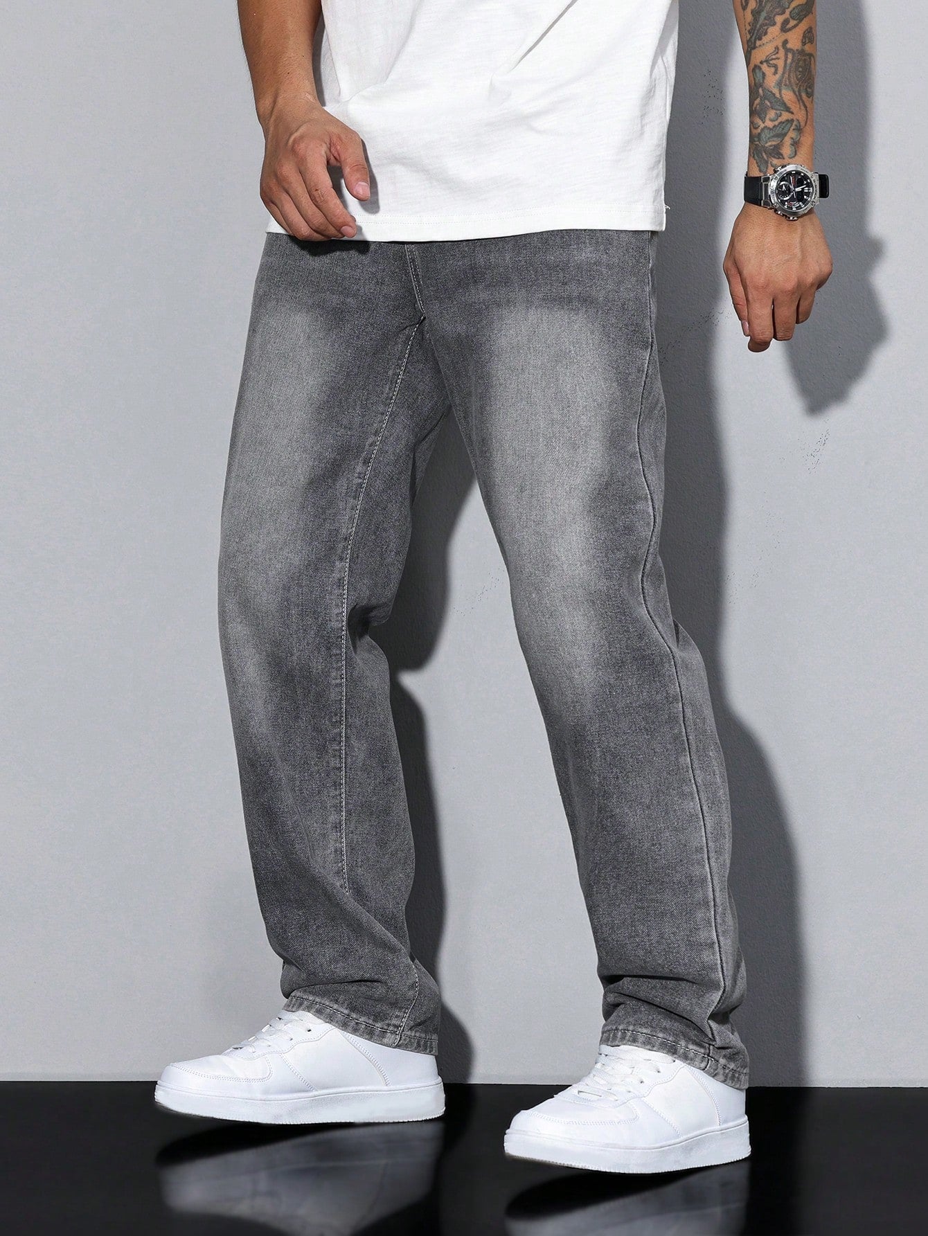Casual wide-leg relaxed fit denim jeans for men | Urban Denim -11