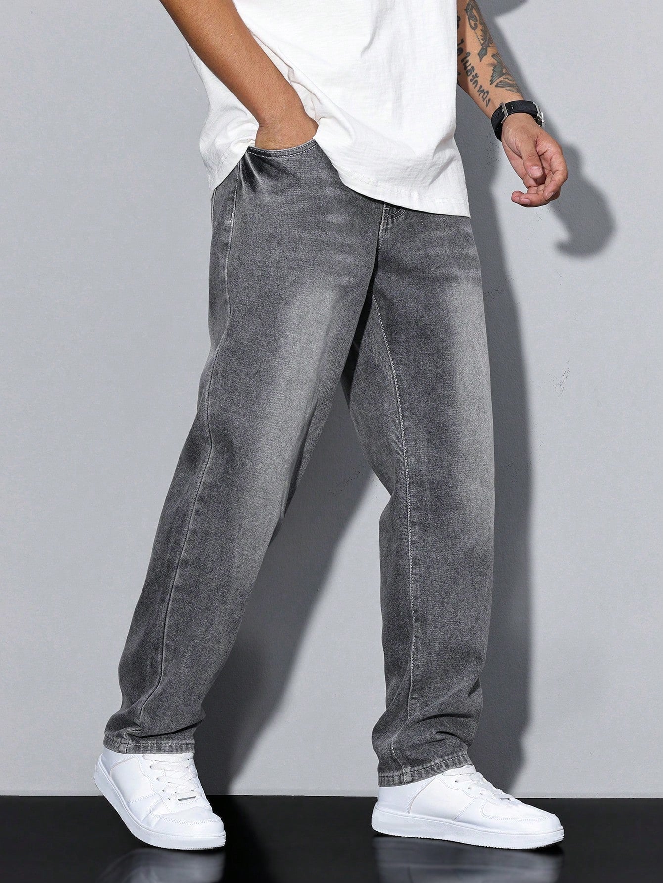 Casual wide-leg relaxed fit denim jeans for men | Urban Denim -12