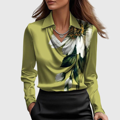 Pleated blouse with relaxed flowing silhouette | Brooklyn