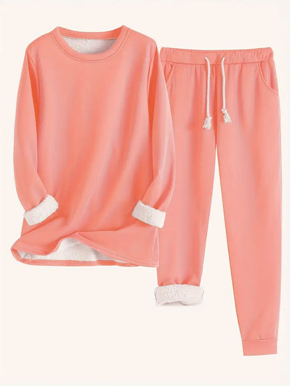Relaxed two piece lounge set for women | Mireya