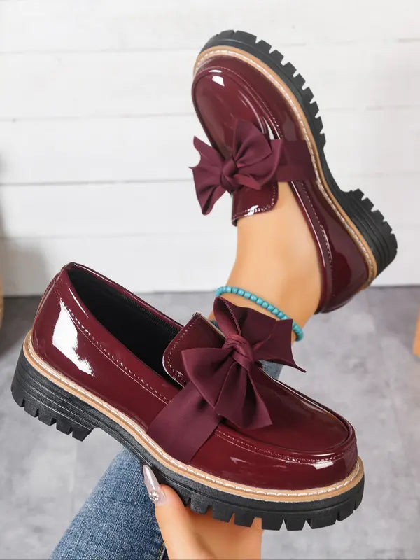 Elegant Bow-Detail Slip-On Loafers for Women | Chelsea