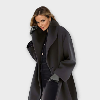 Elegant long minimalist winter coat Chic for Women | Avery Noir