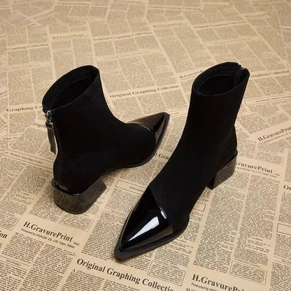 Elegant block heel ankle boots with glossy details Stylish for Women | Gracia Noir