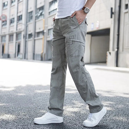 Classic relaxed cargo trousers for men | Hampton -12
